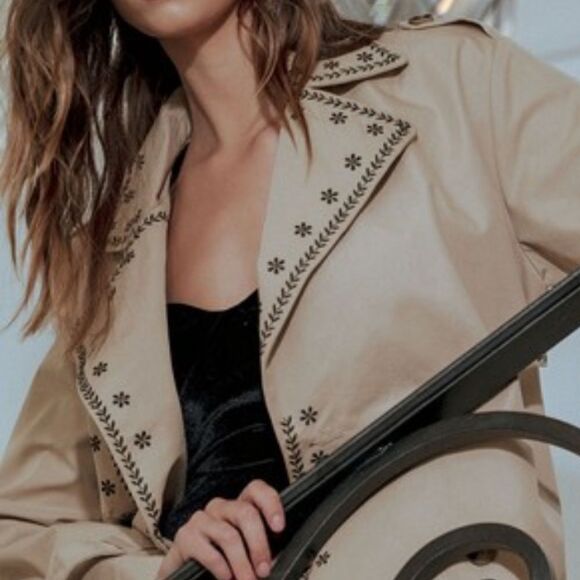 926. DOUBLE BREASTED EMBROIDERED TRENCHCOAT - Picture 13 of 13